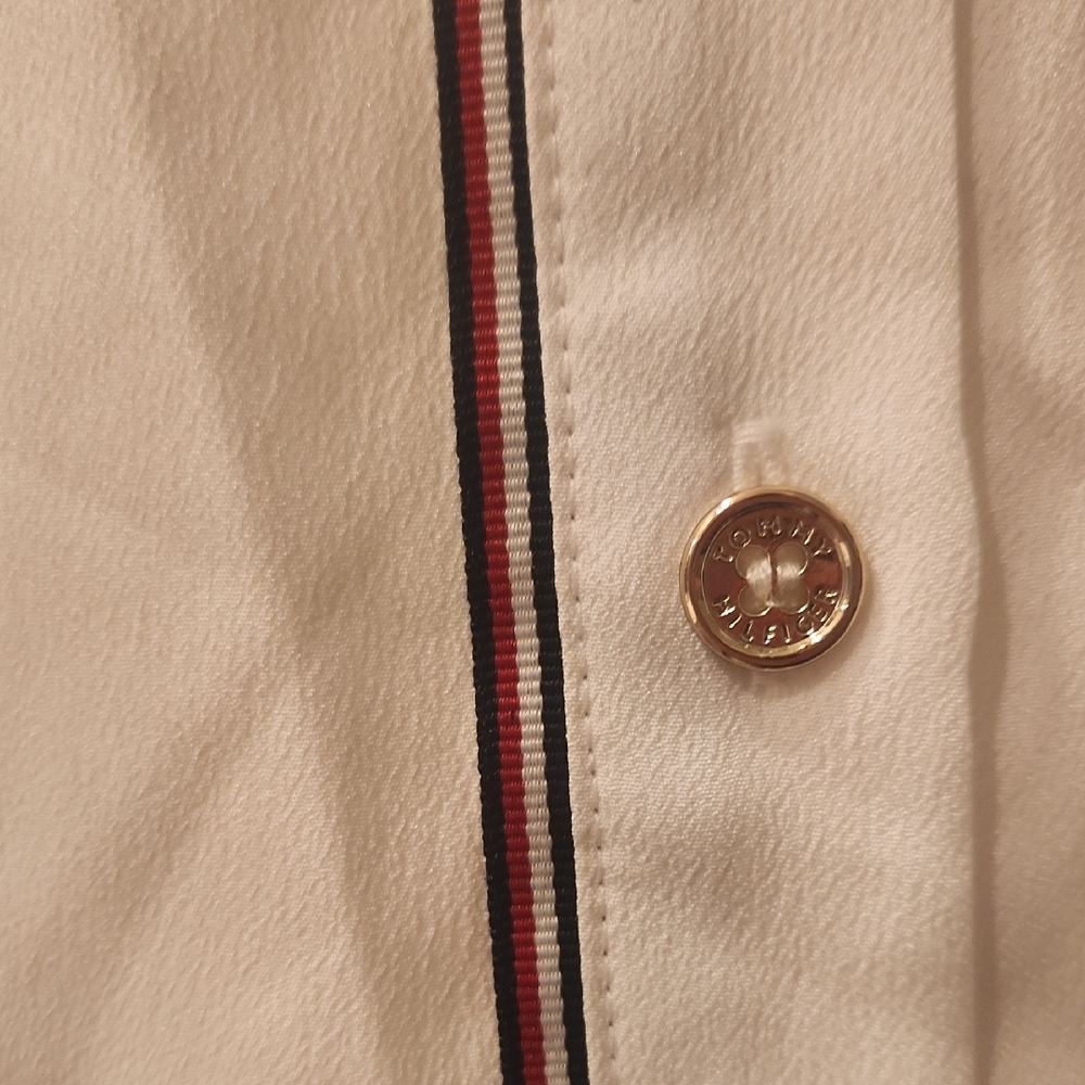 *New*Women's Tommy Hilfiger White Shirt with red, white, and blue Accents *New* - Picture 6 of 7